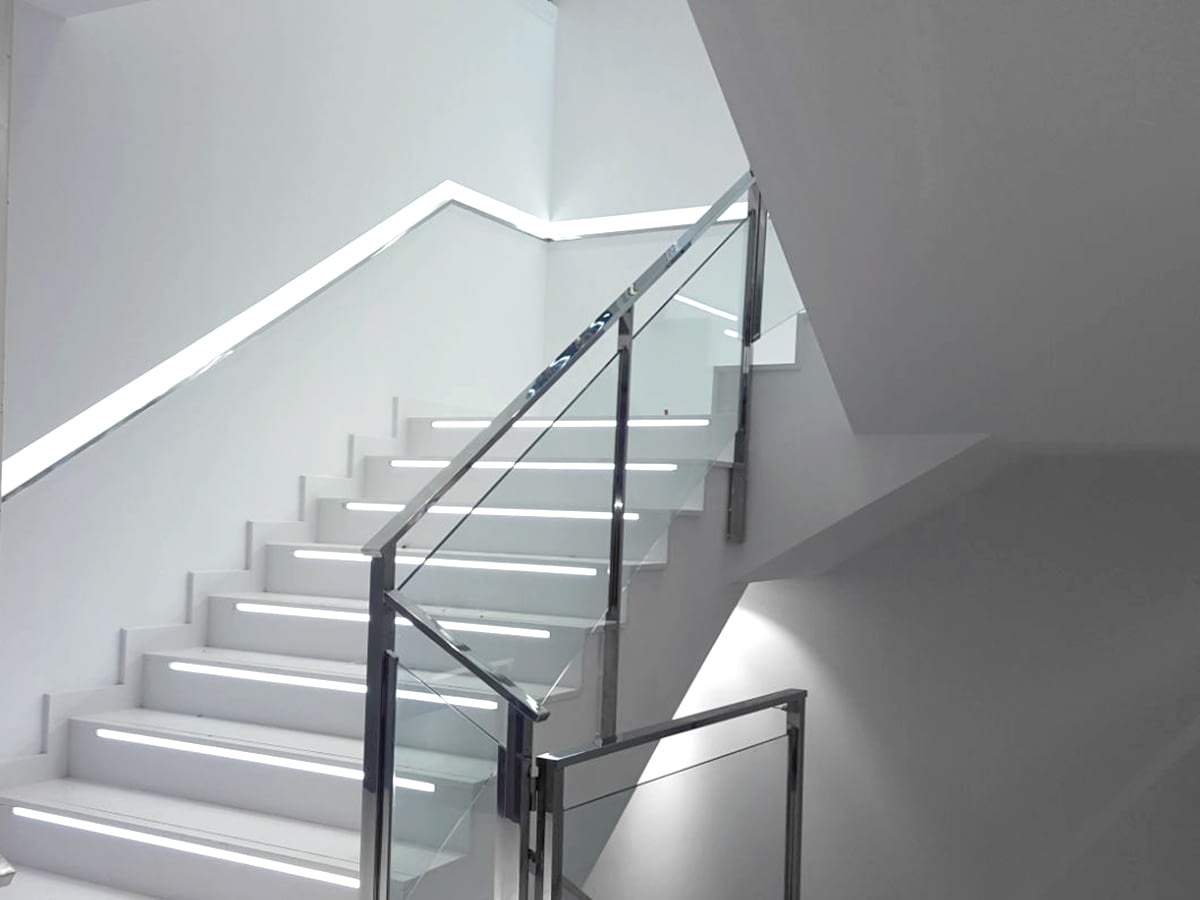 tira led escalera actilum