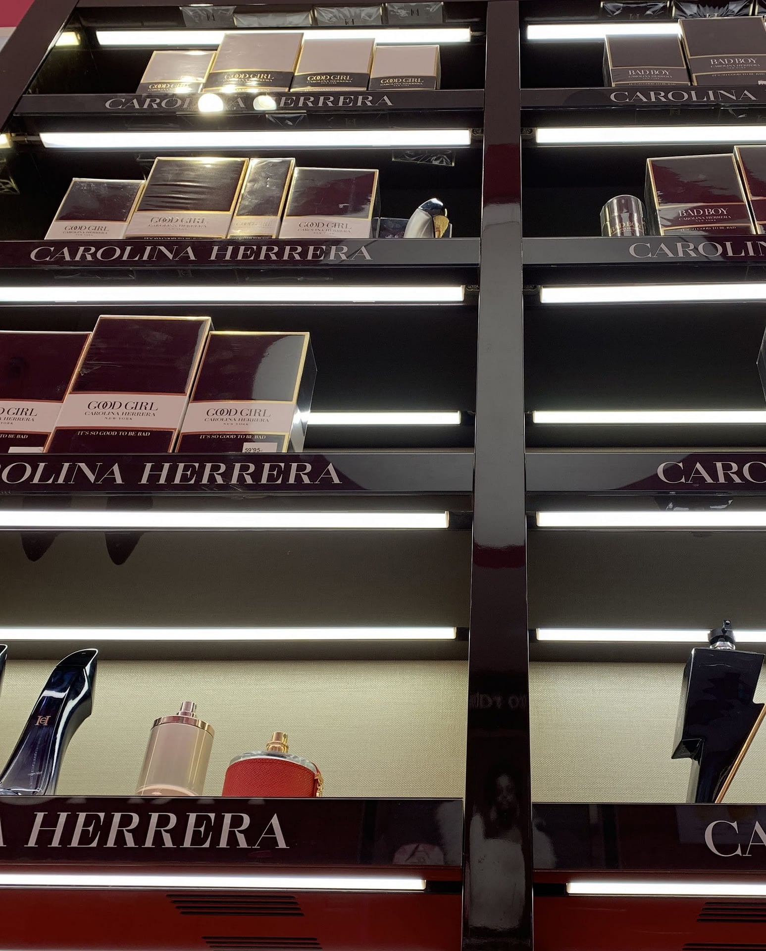 perfil led mueble comercial